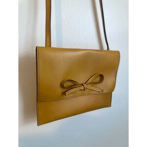 Dainty Bow Leather Crossbody NWOT